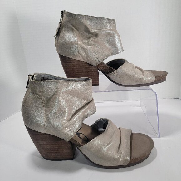 OTBT Women's 9 Patchouli Heeled Sandal Silver Metallic Open Toe Chunky Heel Cute - Picture 1 of 11
